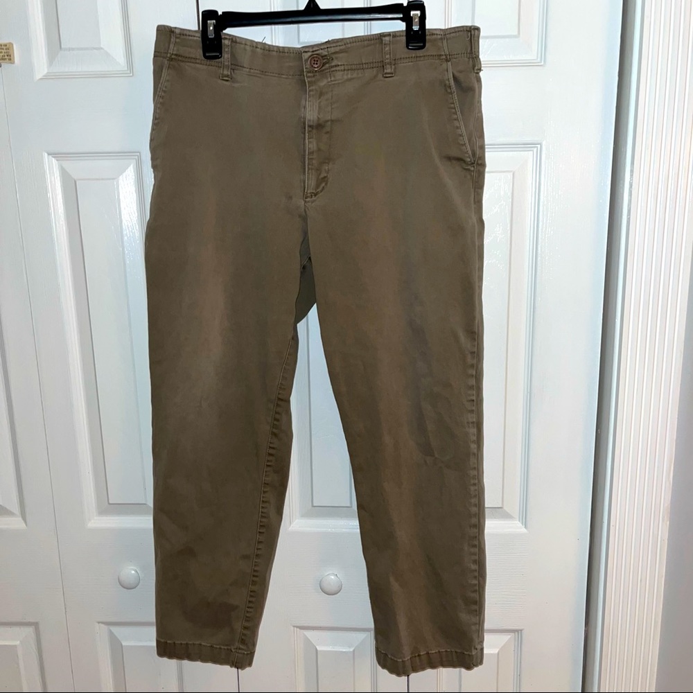 Lee men’s Khaki chinos